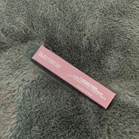 NEW Laura Mercier Flawless Fusion Ultra-Longwear Concealer in 5N - Picture 2 of 3
